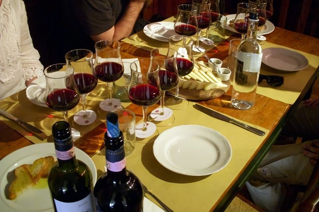 Etna Tour and Lunch + Wine Tasting in a Winery + Taormina Tour - (Private Tour) - immagine 4