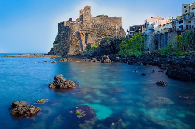 Transfer from Taormina to Siracusa + Riviera of Cyclops Tour (or viceversa - Private Transfer) - immagine 5